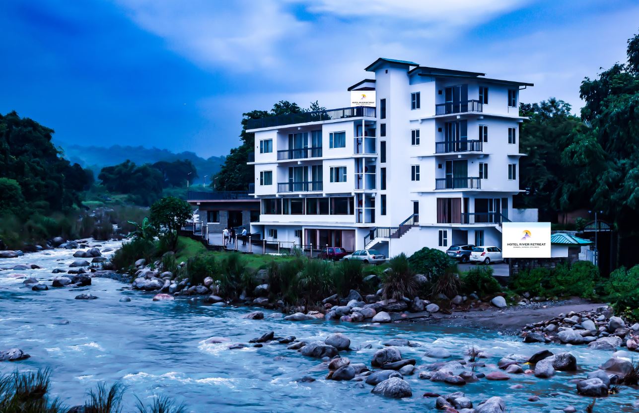 Hotel River Retreat