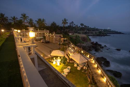 State Beach Resort & Spa
