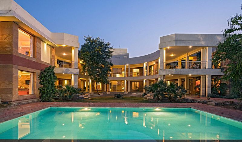 Hotel Vivan Pinnacle