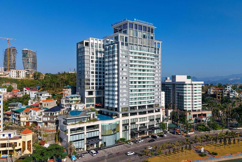 Wyndham Legend Halong